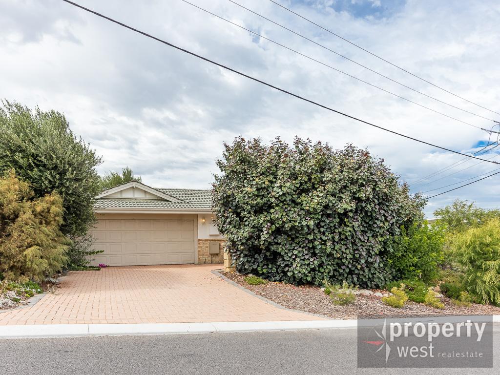 8 Ashley Ave, Quinns Rocks, WA 6030