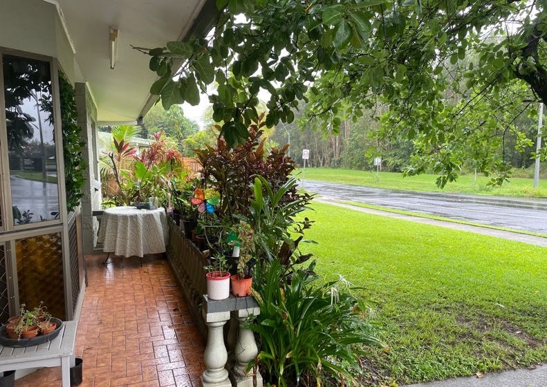 2/2 Kowinka St, White Rock, QLD 4868