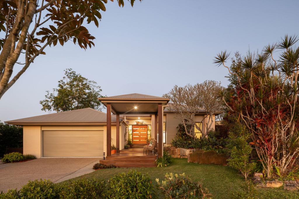 10 Mountain Ash Pl, Brookwater, QLD 4300