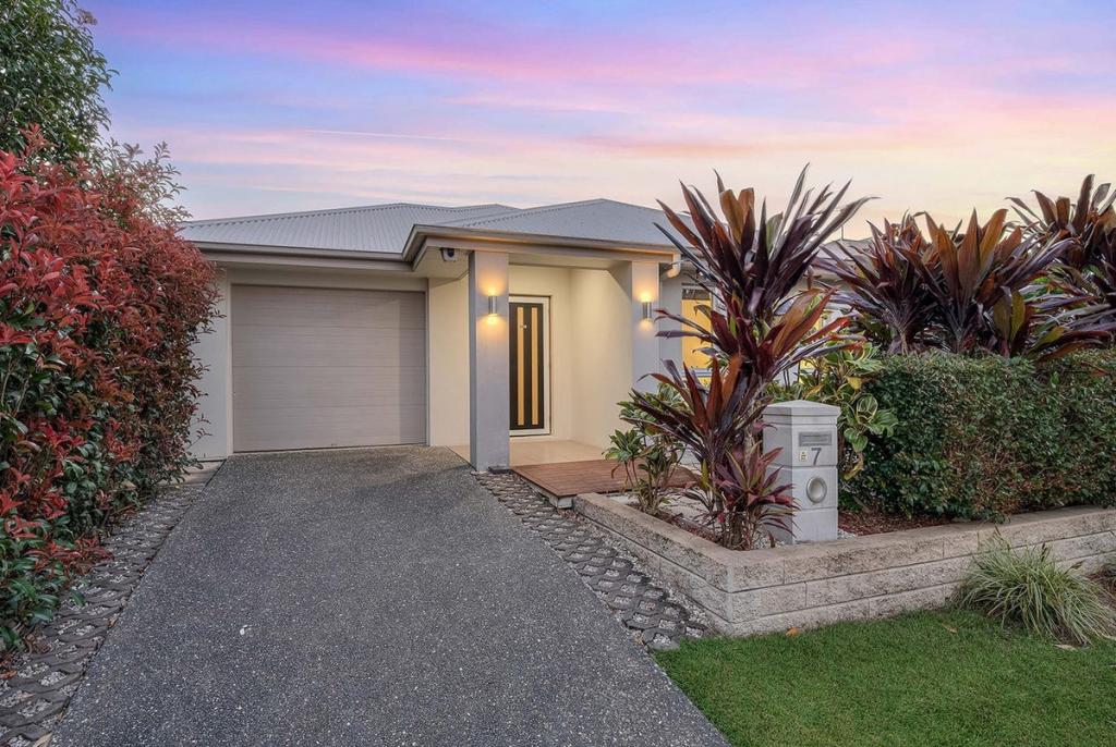 7 Saracen St, Warner, QLD 4500
