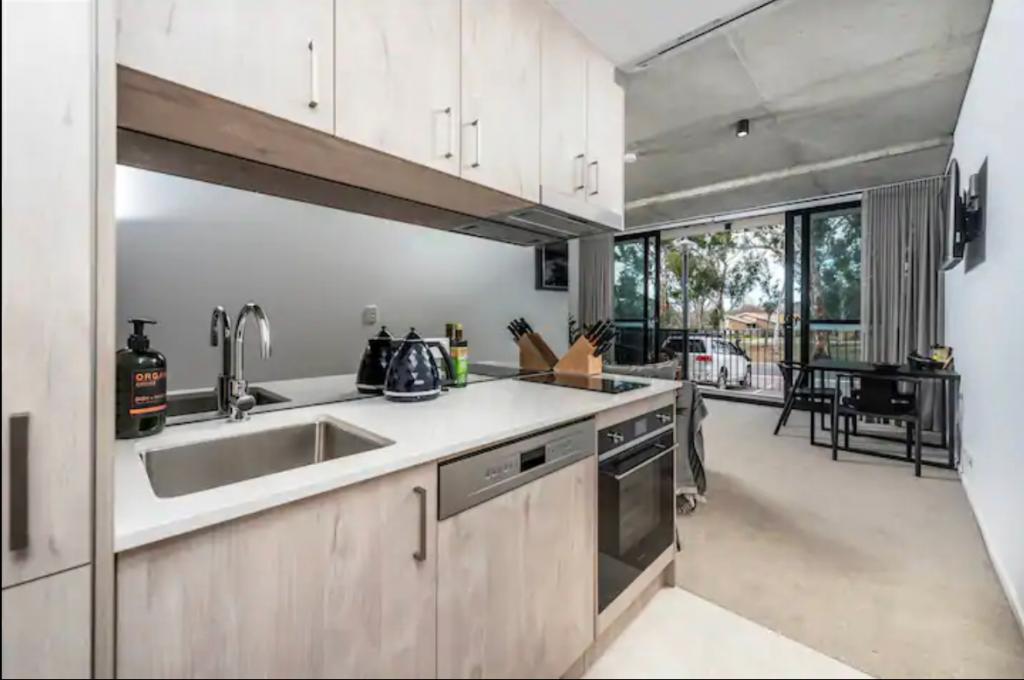14/17 THE CAUSEWAY, KINGSTON, ACT 2604