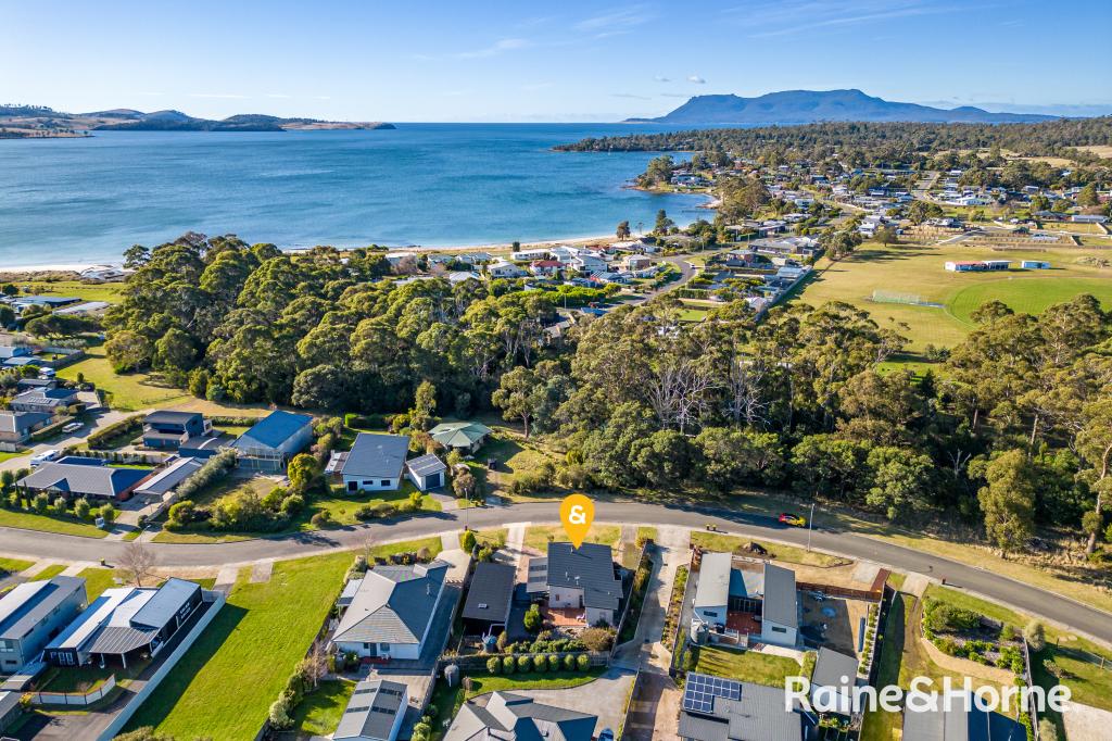 13 Strawberry Hill Ct, Orford, TAS 7190