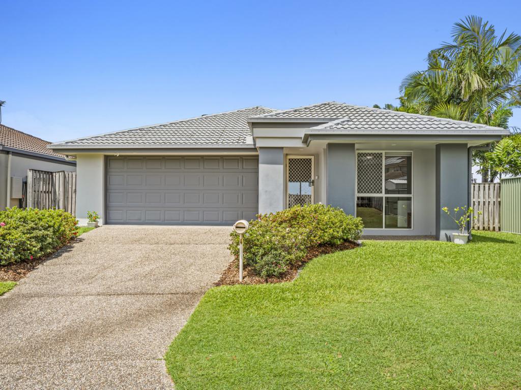 4 Lou Pl, Pacific Pines, QLD 4211
