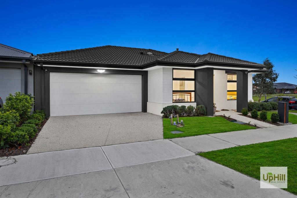 2 Salers Rd, Clyde North, VIC 3978