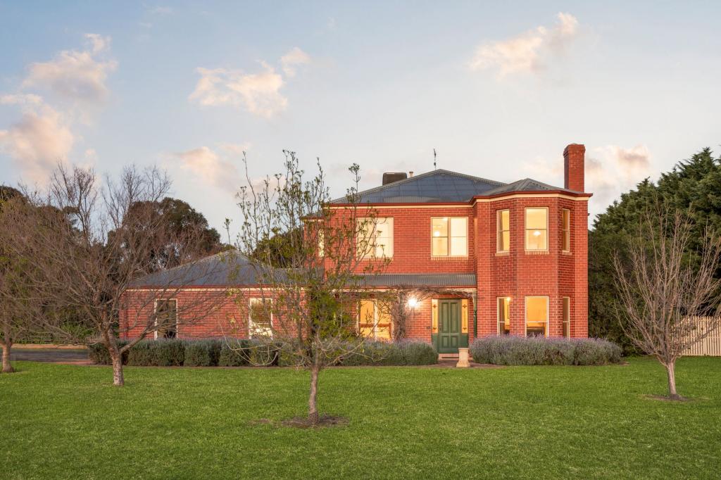 6-8 CHARLEMONT CT, OCEAN GROVE, VIC 3226