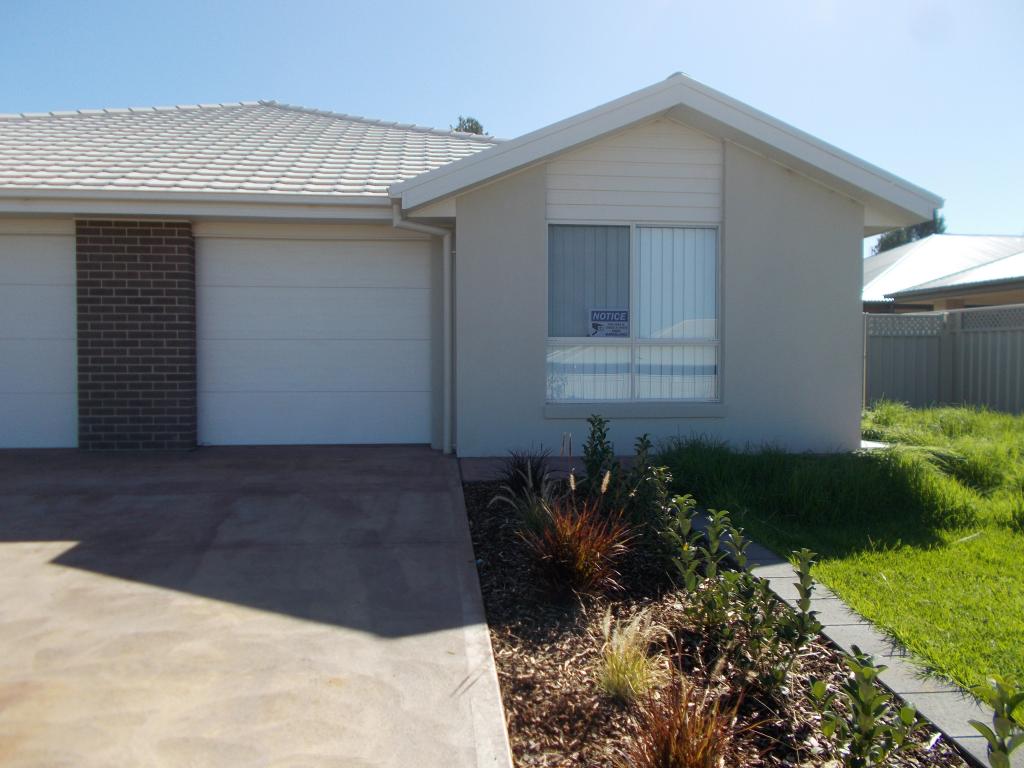 51a Champagne Dr, Dubbo, NSW 2830