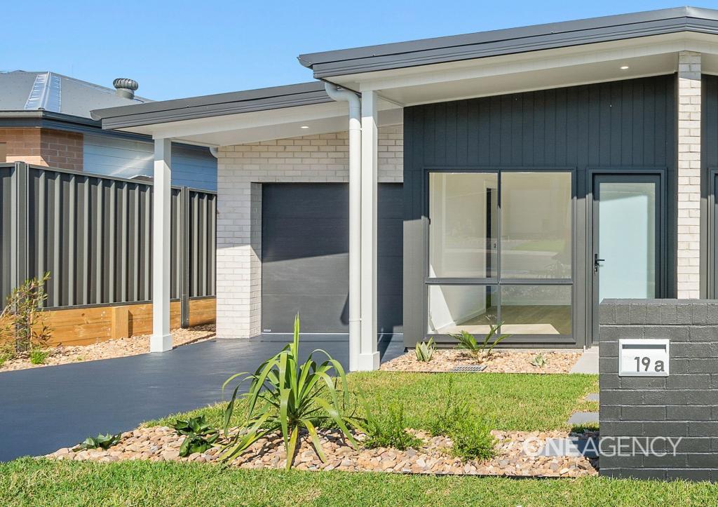 19 Sabre St, Badagarang, NSW 2540