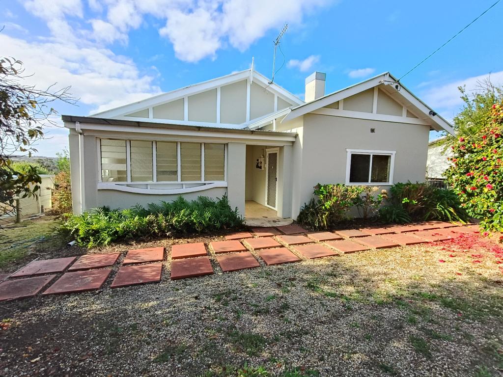 13 Ingoldby St, Mount Barker, WA 6324