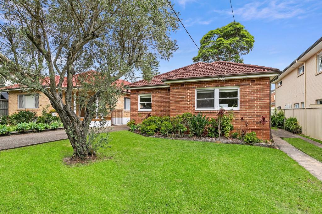 36 Brighton St, Freshwater, NSW 2096