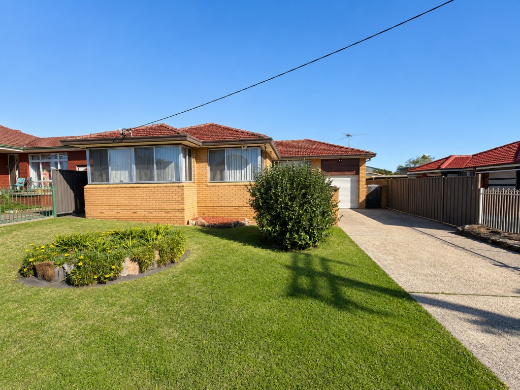 8 Young St, Mount Pritchard, NSW 2170