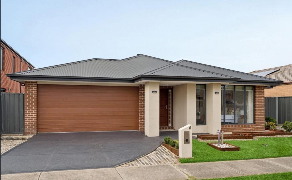 15 CAPRICORNUS CRES, TARNEIT, VIC 3029