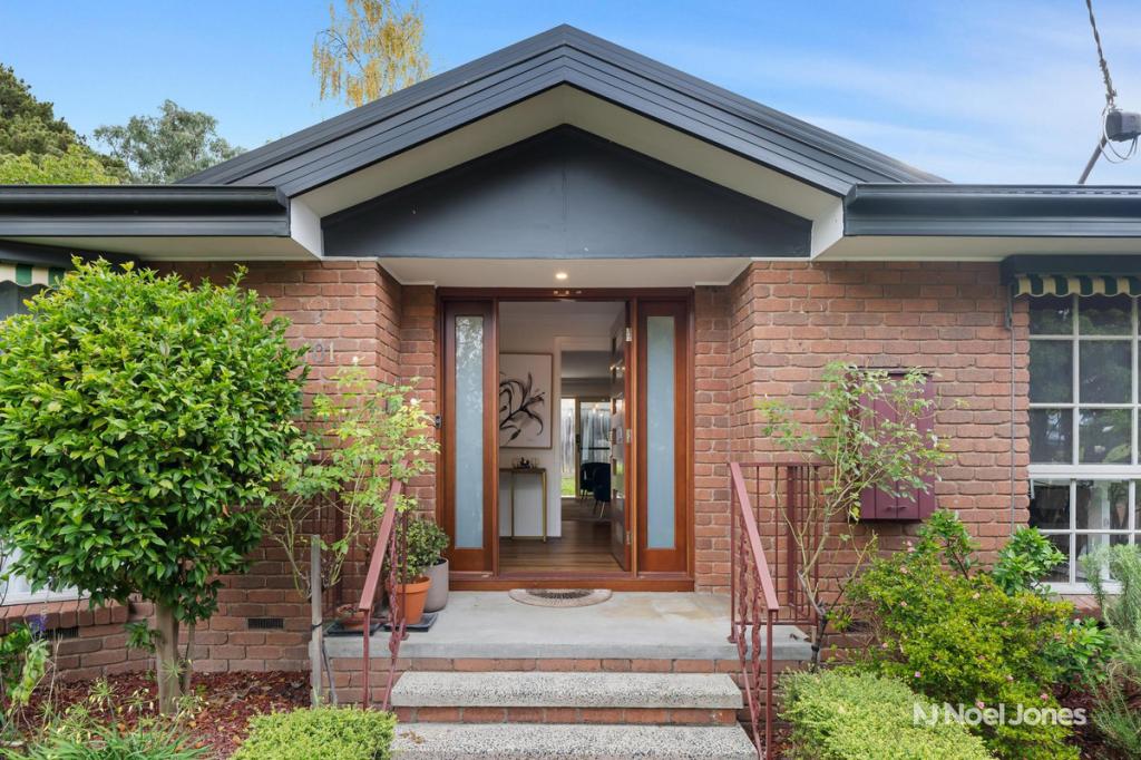 101 Plymouth Rd, Croydon Hills, VIC 3136