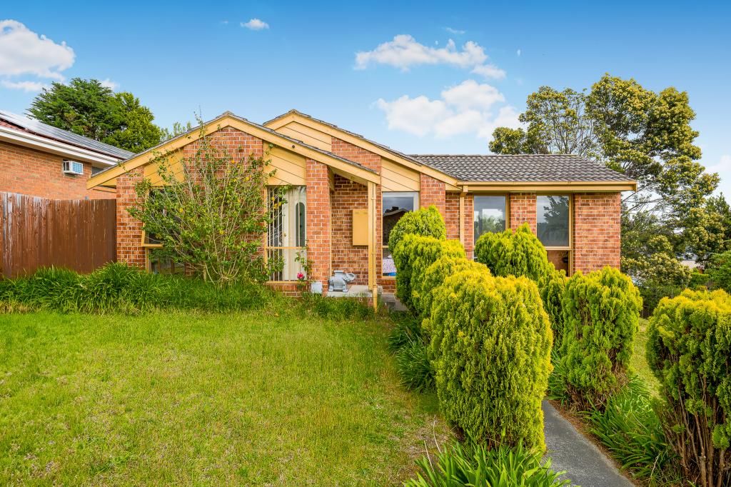 39 Mossgiel Park Dr, Endeavour Hills, VIC 3802