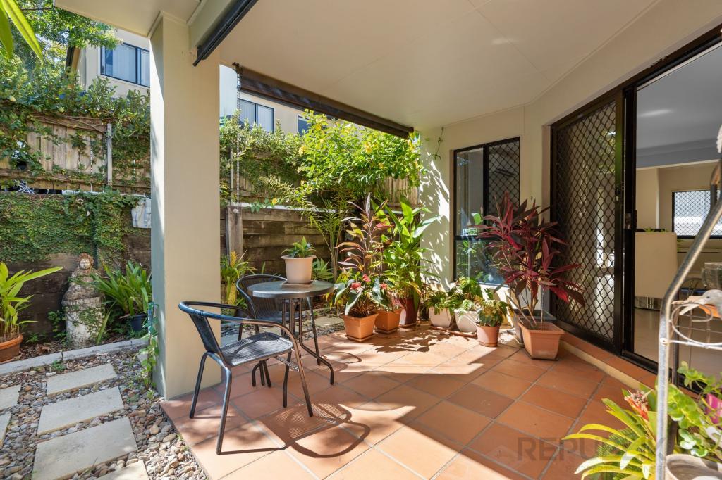 2/101 Eugaree St, Southport, QLD 4215