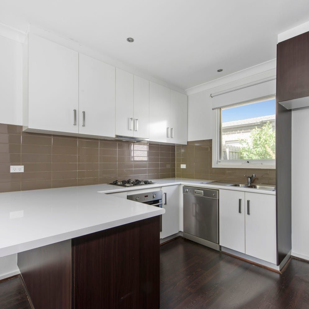 2/111 DISRAELI ST, KEW, VIC 3101