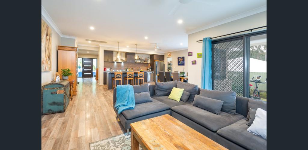 33 Velox Cct, Upper Coomera, QLD 4209