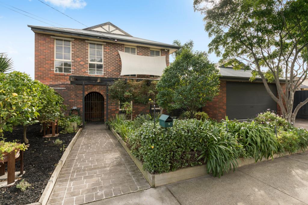 16 Kubis Cres, Dingley Village, VIC 3172