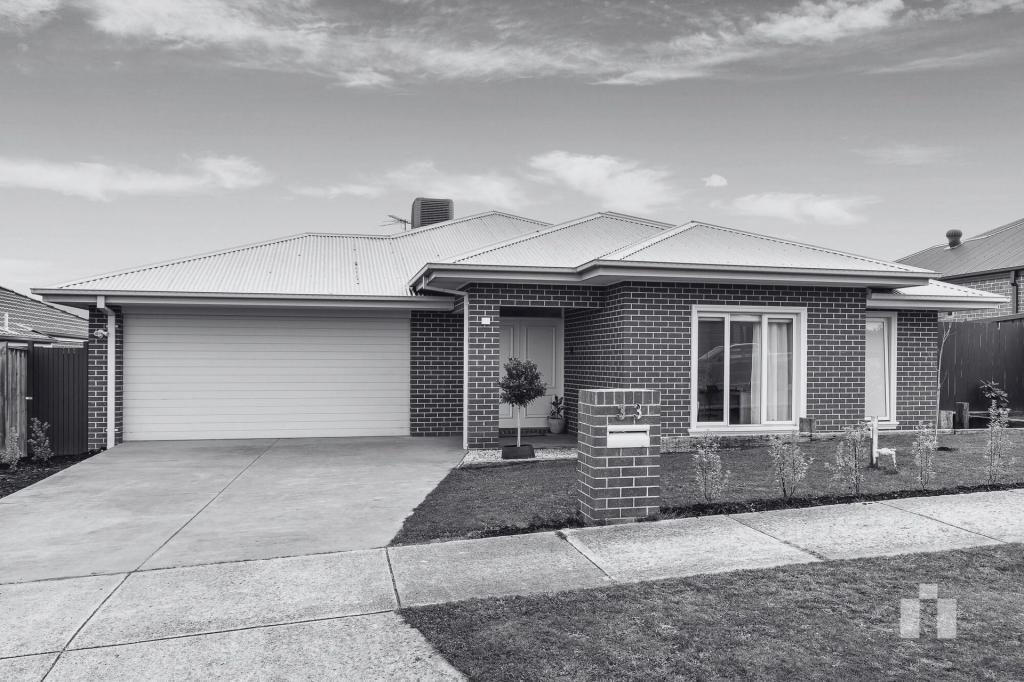 33 Bernard St, Doreen, VIC 3754