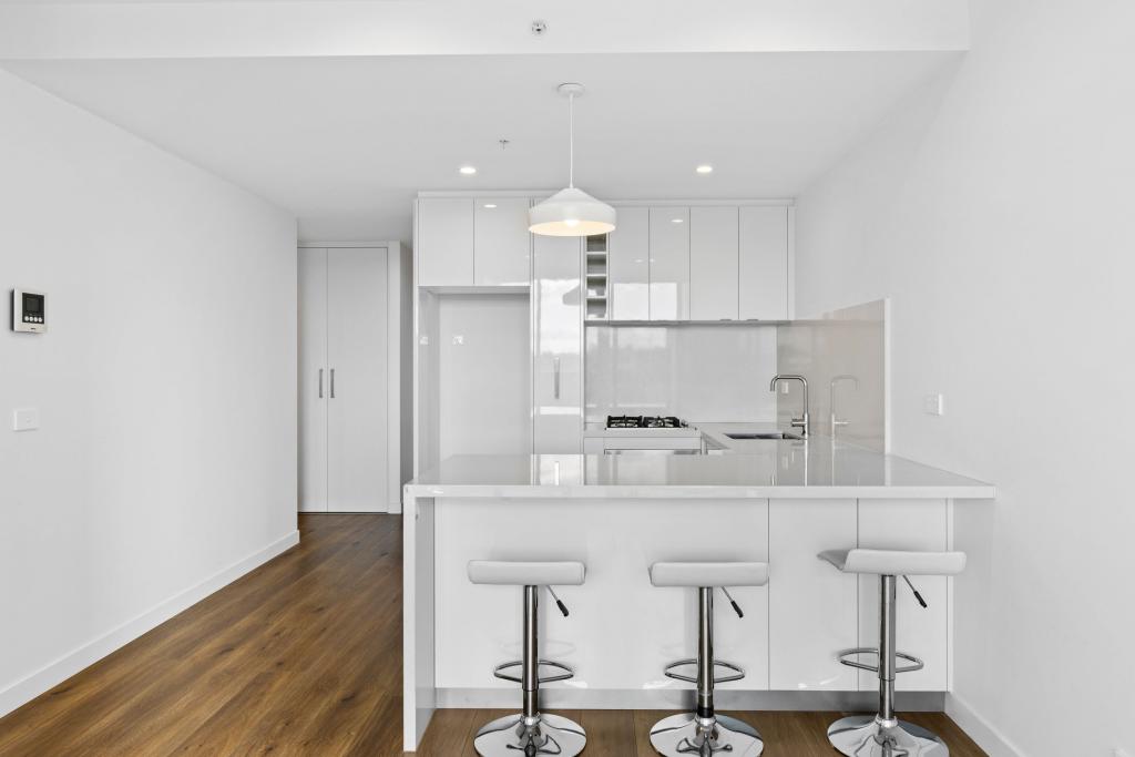 319/70 Batesford Rd, Chadstone, VIC 3148