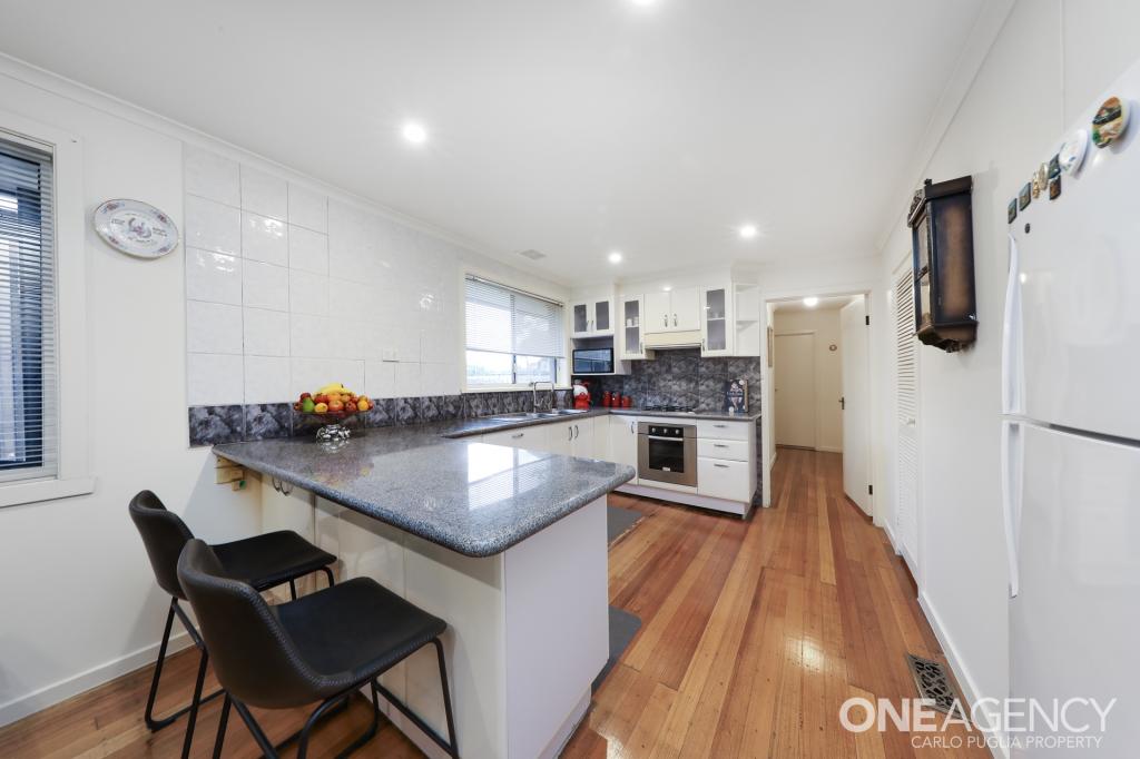 6 Iramoo Ct, Albanvale, VIC 3021