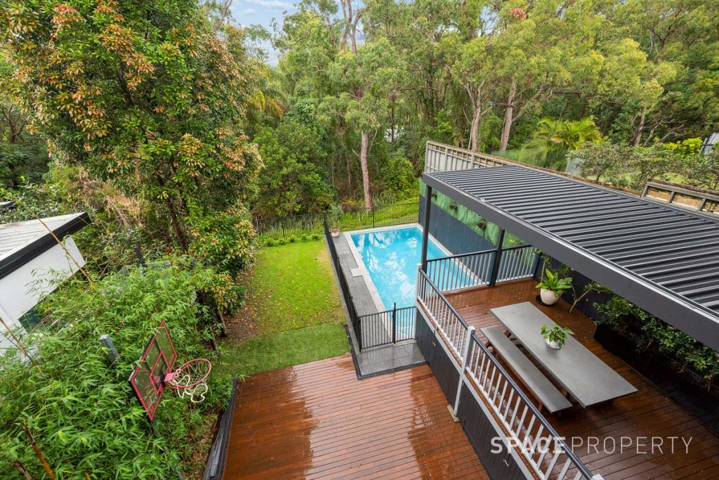 33 Fifth Ave, Bardon, QLD 4065