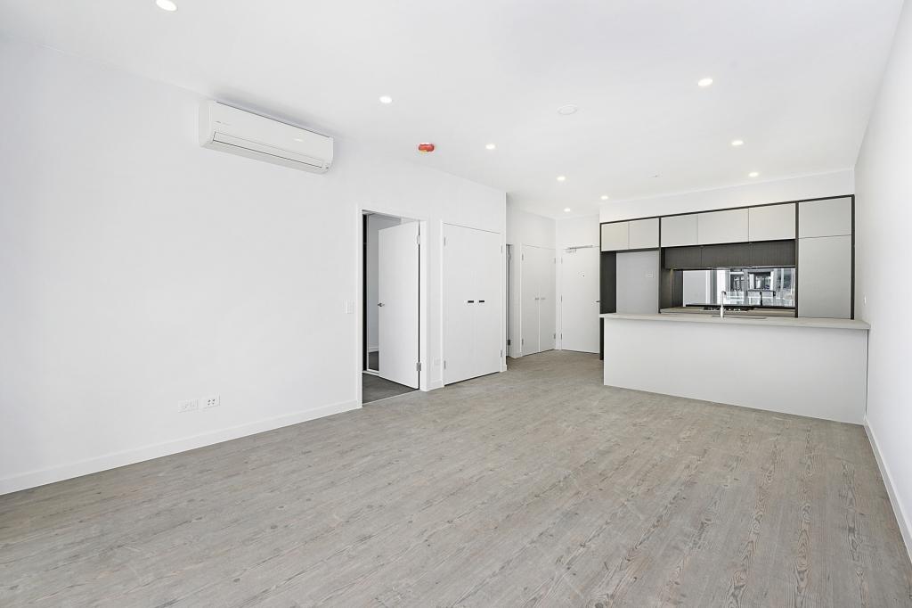802/8 Aviators Way, Penrith, NSW 2750