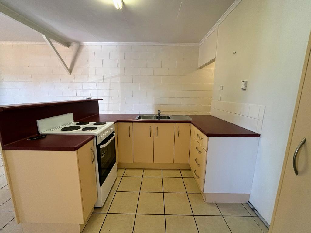 Unit 2/15 Banks Cres, Mount Isa, QLD 4825