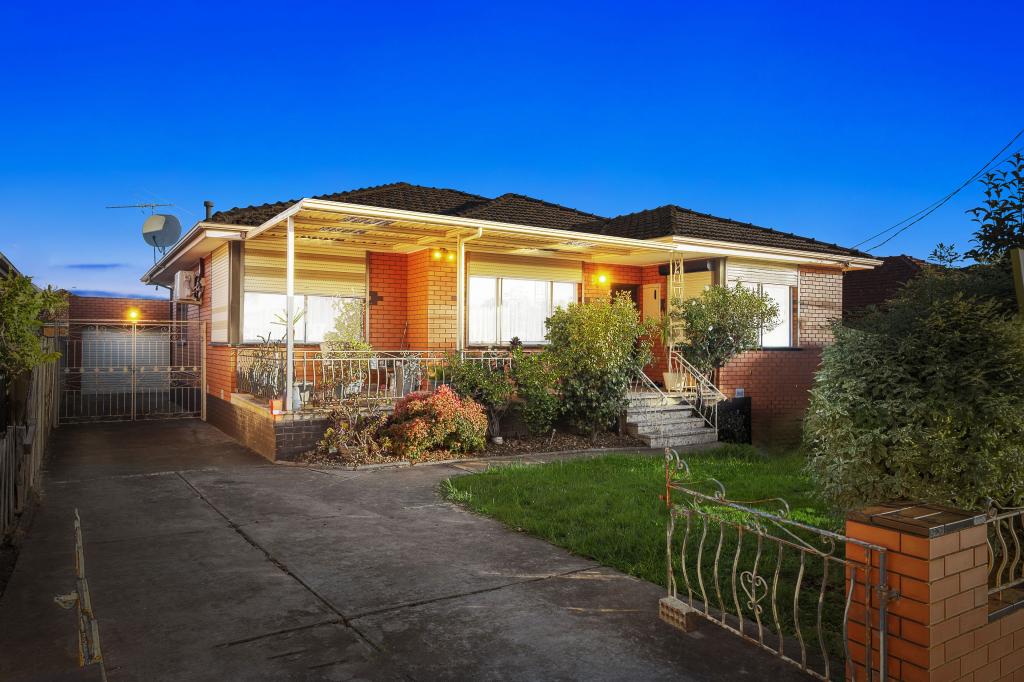 15 ROBERT ST, LALOR, VIC 3075
