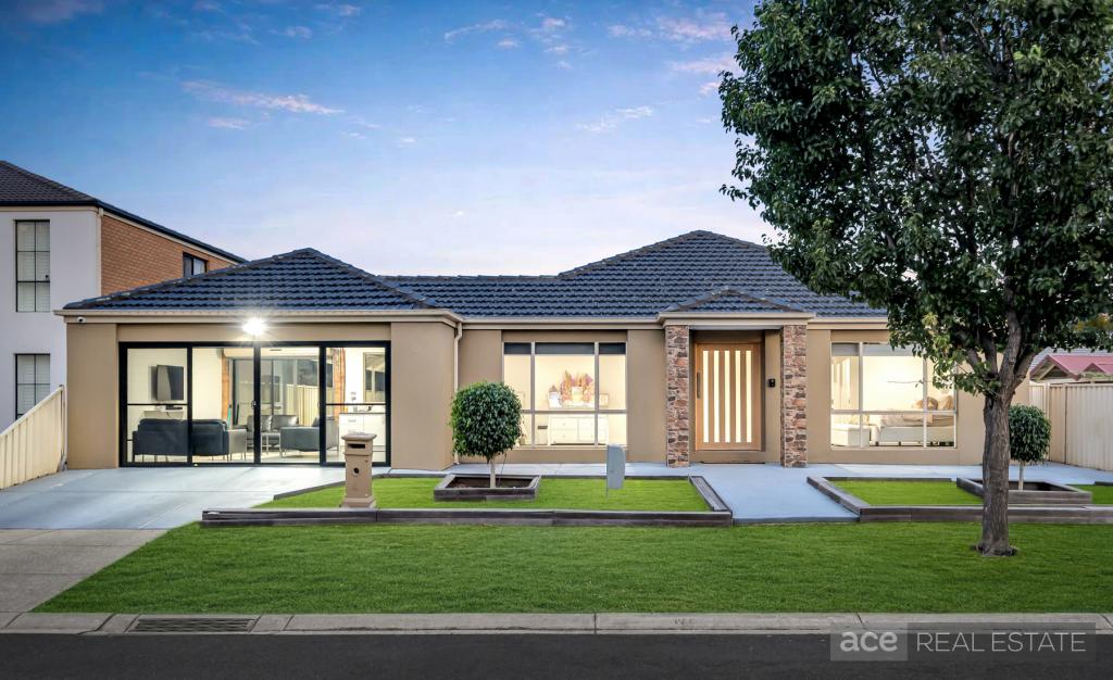 4 SPERLONGA GR, POINT COOK, VIC 3030