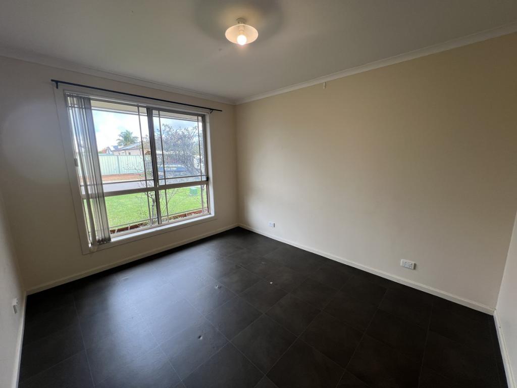 9 Mayflower Cl, Davoren Park, SA 5113