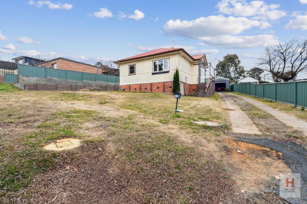 10 Alkoomi Pl, Cooma, NSW 2630