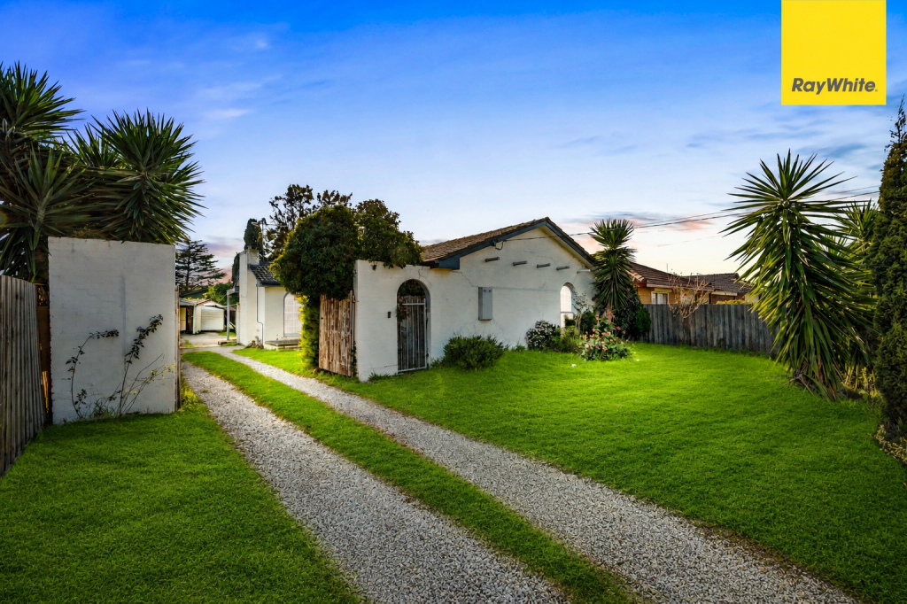 62 Grace St, Melton South, VIC 3338