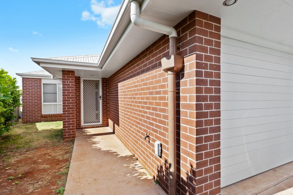 1/10 Chainey Ct, Glenvale, QLD 4350