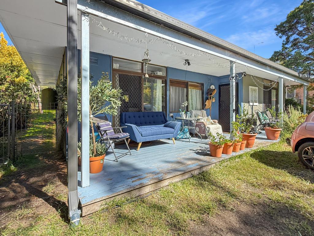 33 Hilton Rd, Springwood, NSW 2777