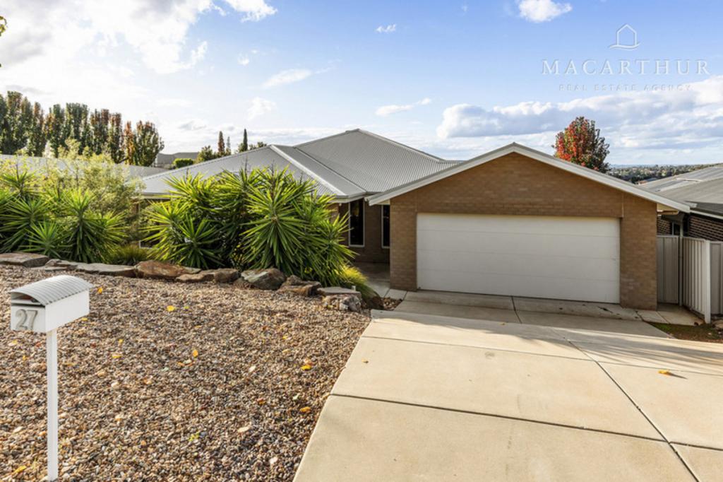 27 Clifton St, Bourkelands, NSW 2650