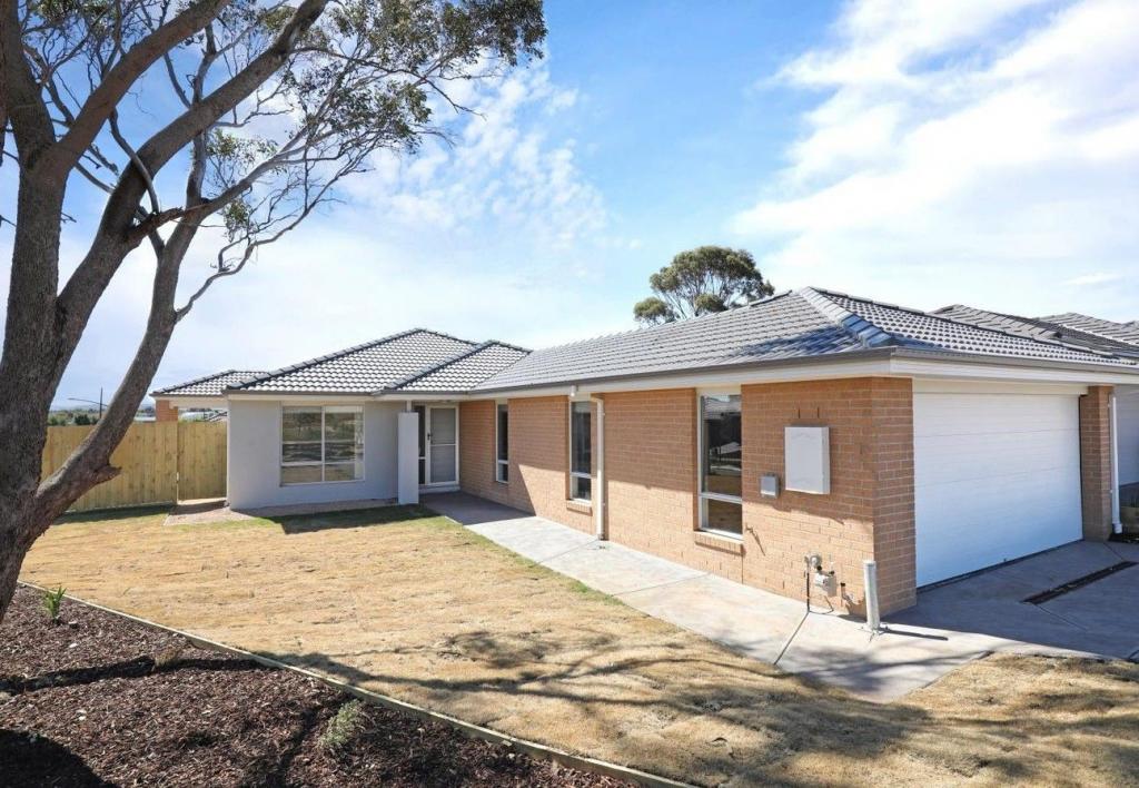 24 Hilda Dr, Brookfield, VIC 3338