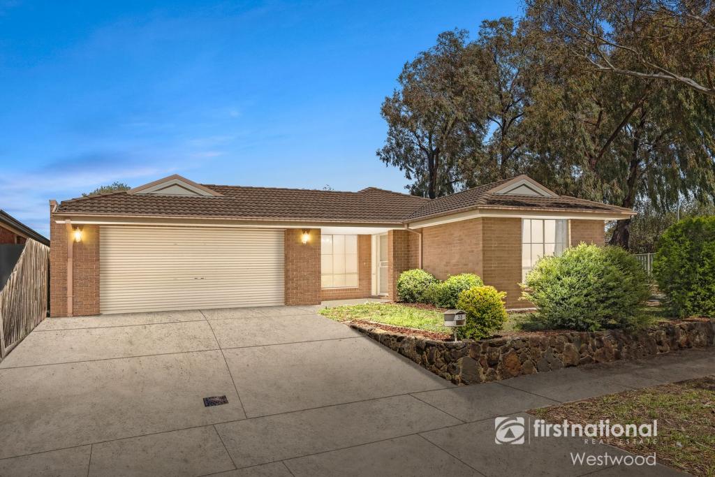 33 SANDLEFORD WAY, HOPPERS CROSSING, VIC 3029