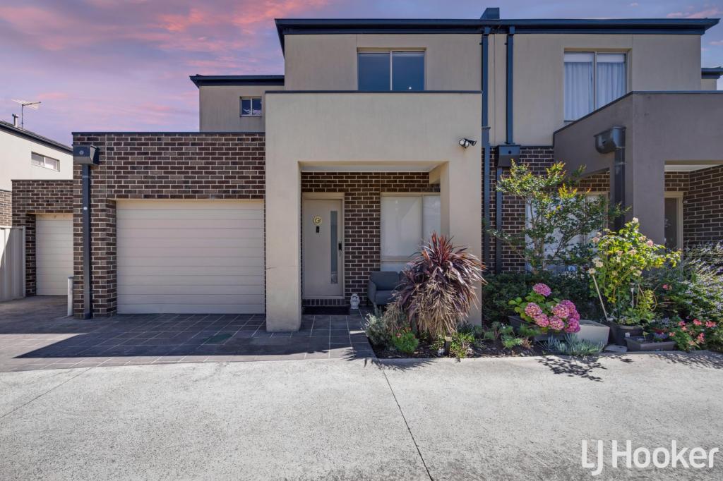 3/12 Fishburn Gr, Harkness, VIC 3337