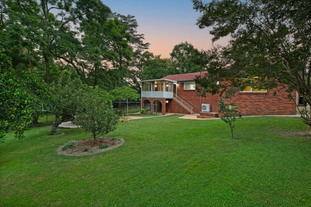 2 Holmes Ave, Oatlands, NSW 2117