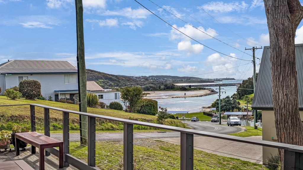 8a Noorooma Cres, Narooma, NSW 2546