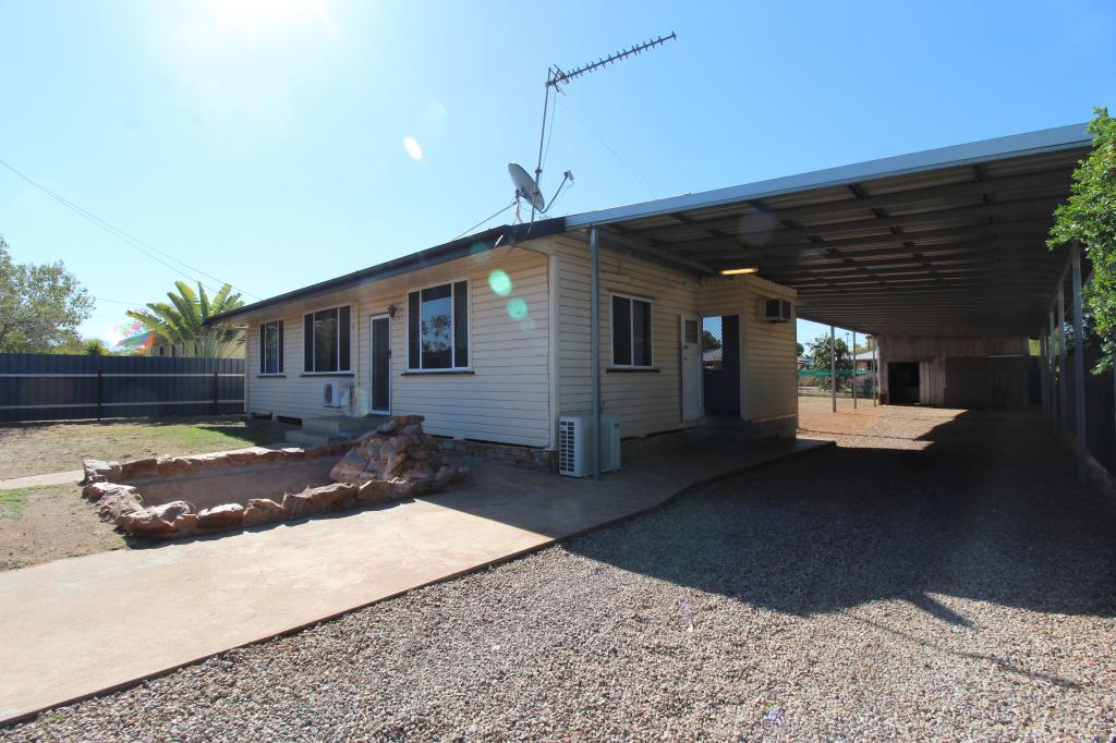 4 Salamaua St, Soldiers Hill, QLD 4825