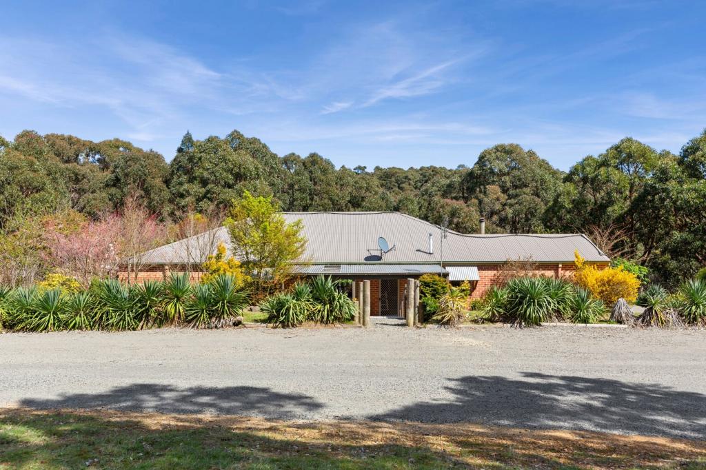 124 Olearys Lane, Spring Hill, VIC 3444