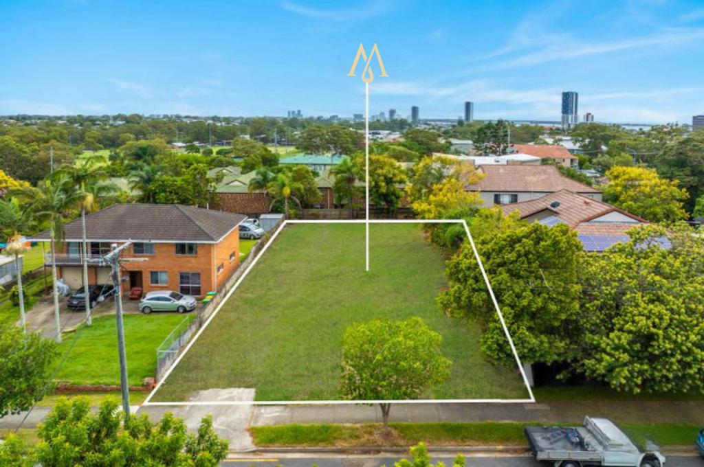 75 POHLMAN ST, SOUTHPORT, QLD 4215