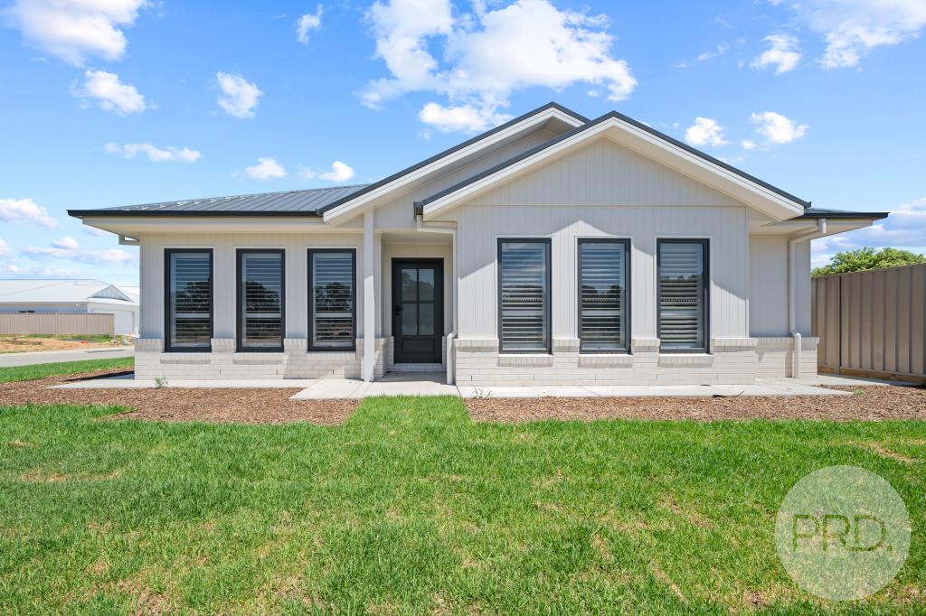 4 PAROO PL, TATTON, NSW 2650