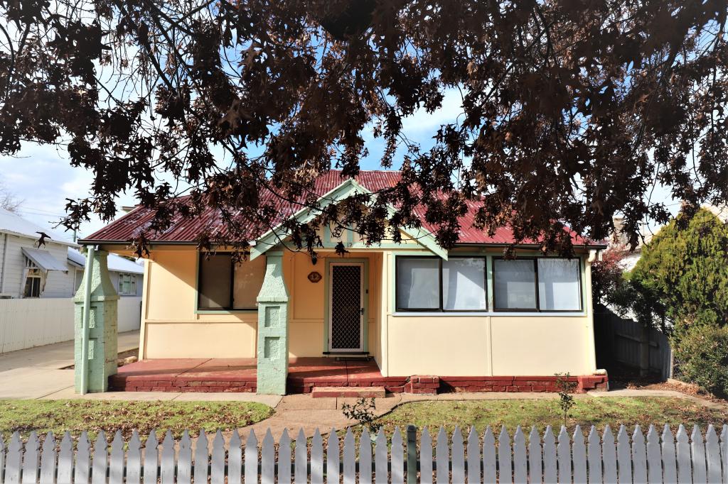 12 Murray St, Cootamundra, NSW 2590