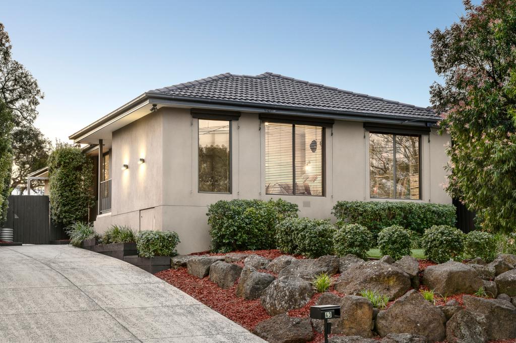 43 Pinehills Dr, Greensborough, VIC 3088