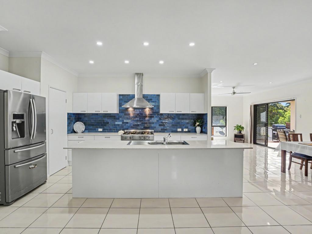 26 Saltwater Bvd, Oxenford, QLD 4210