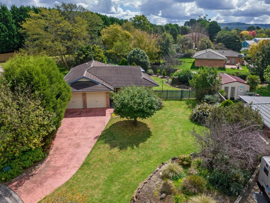 7 Crabapple Cl, Bowral, NSW 2576