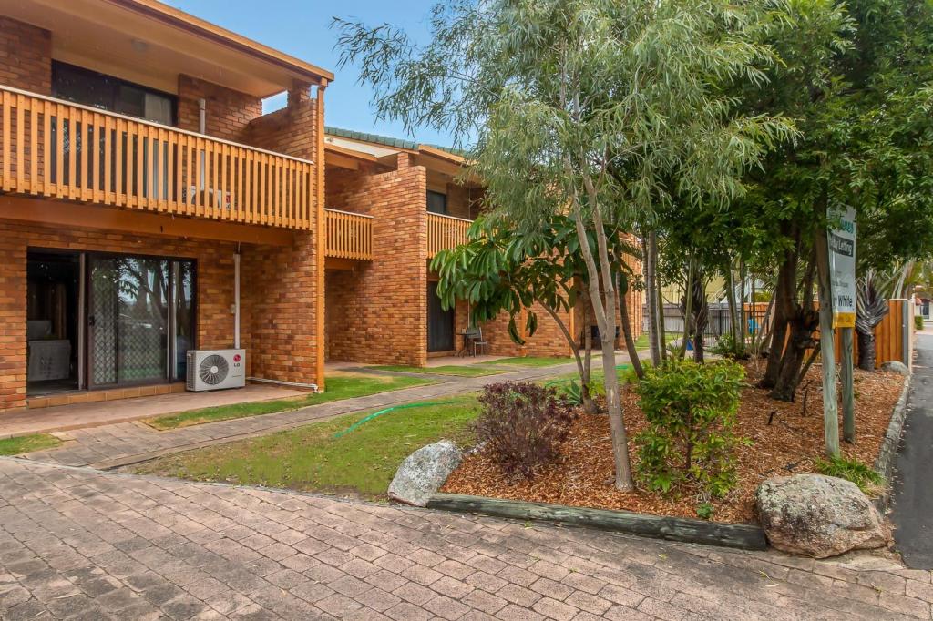 2/436 Esplanade, Torquay, QLD 4655