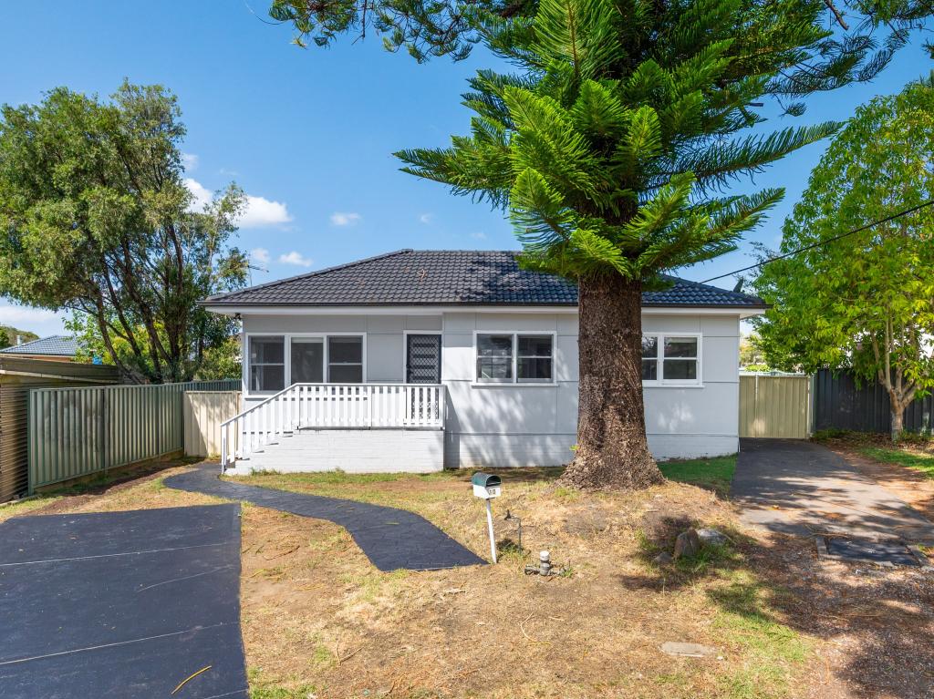 10 LAWSON ST, CAMPBELLTOWN, NSW 2560